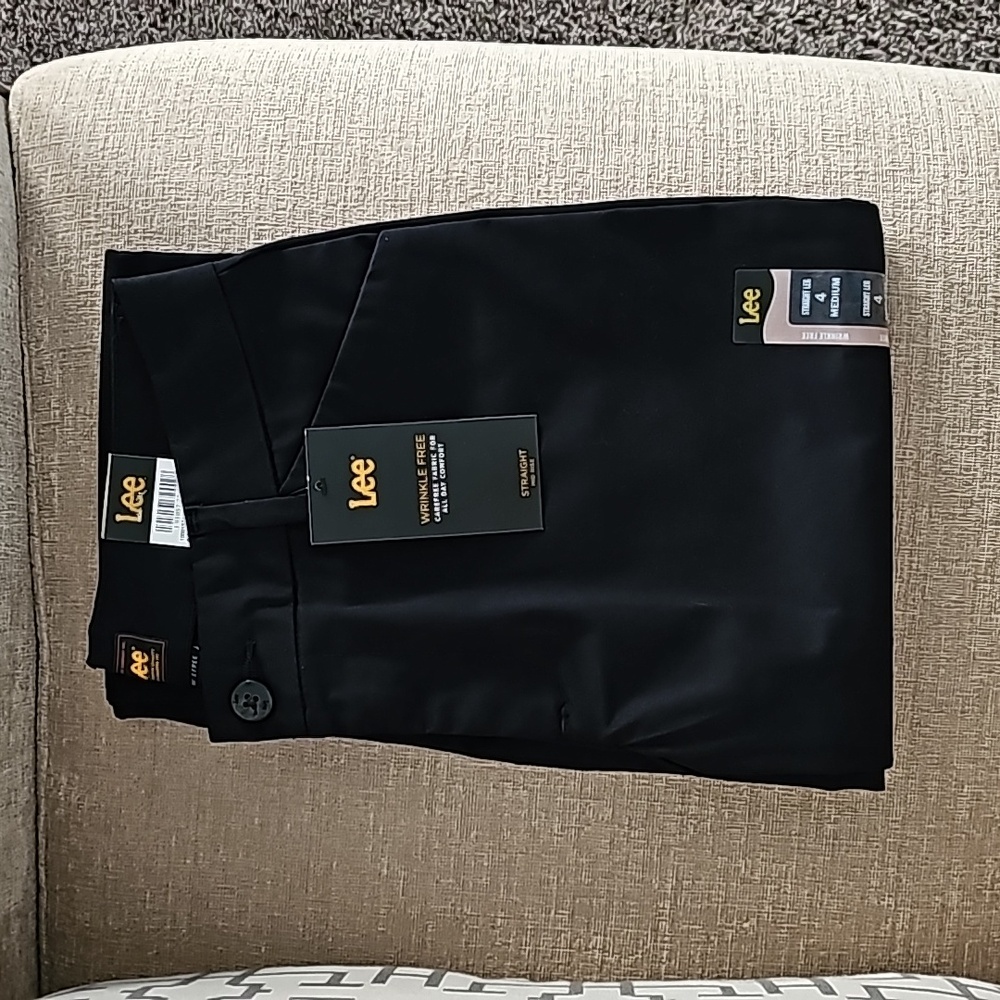 BRAND NEW Lee straight-leg black pants size 4